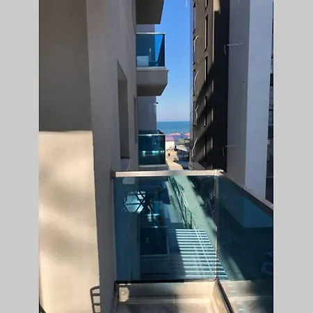 Daire Waves - Beachfront -30m From The Beach *